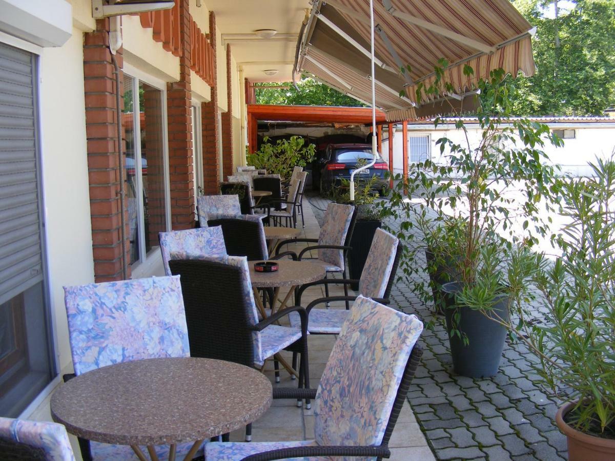 Hódmezővásárhely Hotel Pelikan מראה חיצוני תמונה