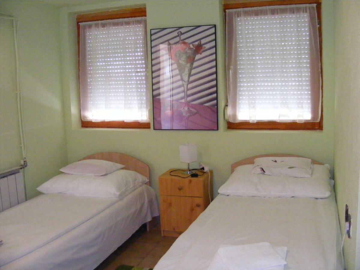 Hódmezővásárhely Hotel Pelikan מראה חיצוני תמונה